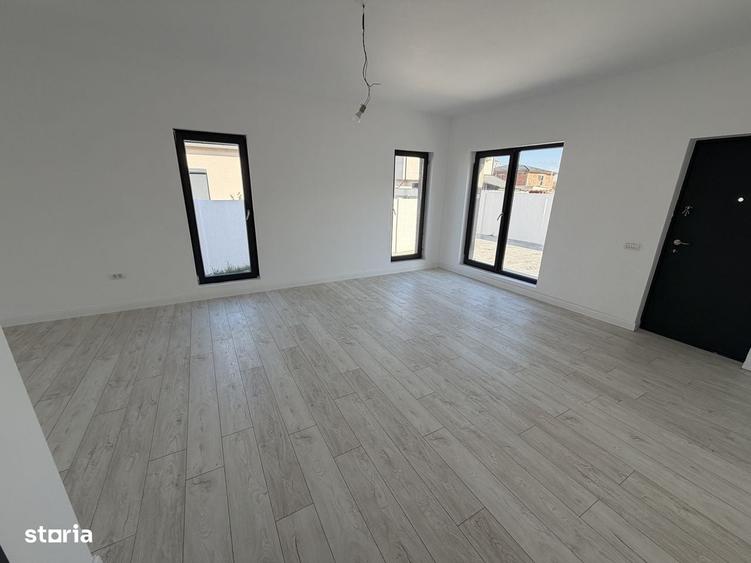 Casă cu 4 camere cu Teren 705 Mp în Central