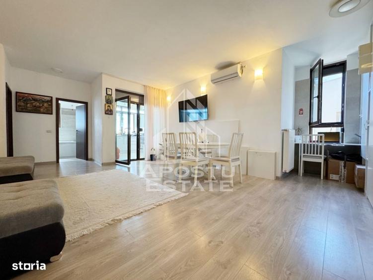 Apartament cu 4 camere în Central