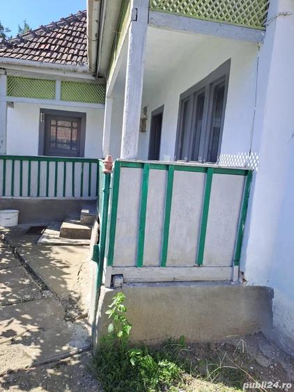 Casă cu 4 camere cu Teren 1013 Mp în Sâncel
