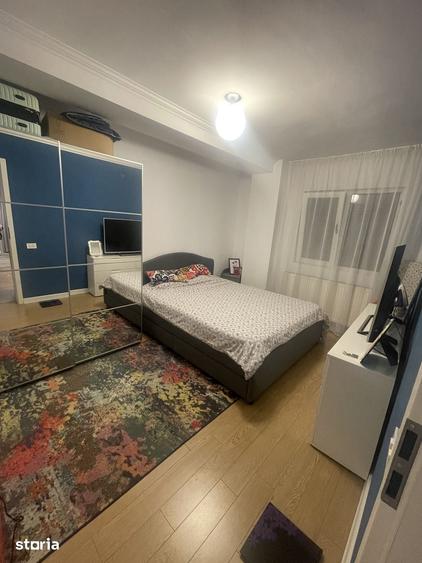 Apartament cu 3 camere în Roșu