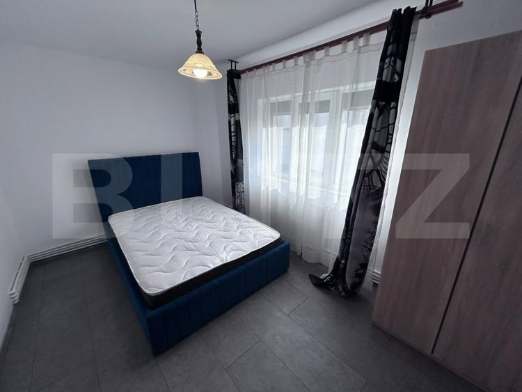 Apartament cu 3 camere semidecomandat, mobilat în 9 Mai