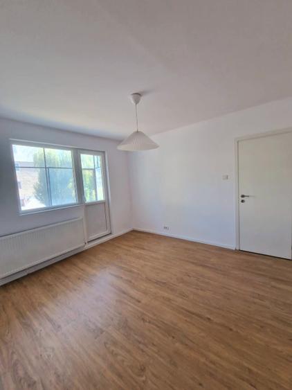 Apartament cu 2 camere nedecomandat în Sud-Vest