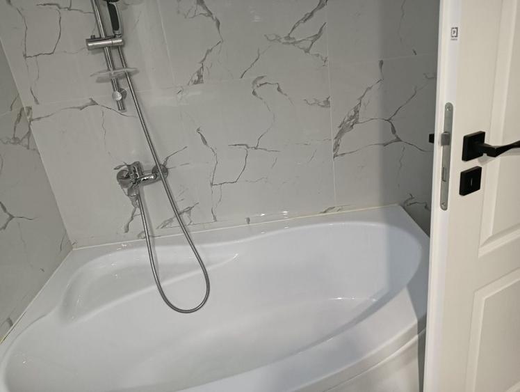 Apartament cu 2 camere semidecomandat în Florești