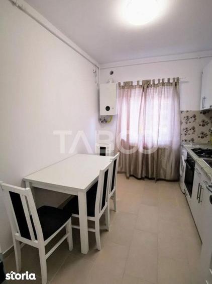 Apartament cu 4 camere decomandat, mobilat în Tineretului