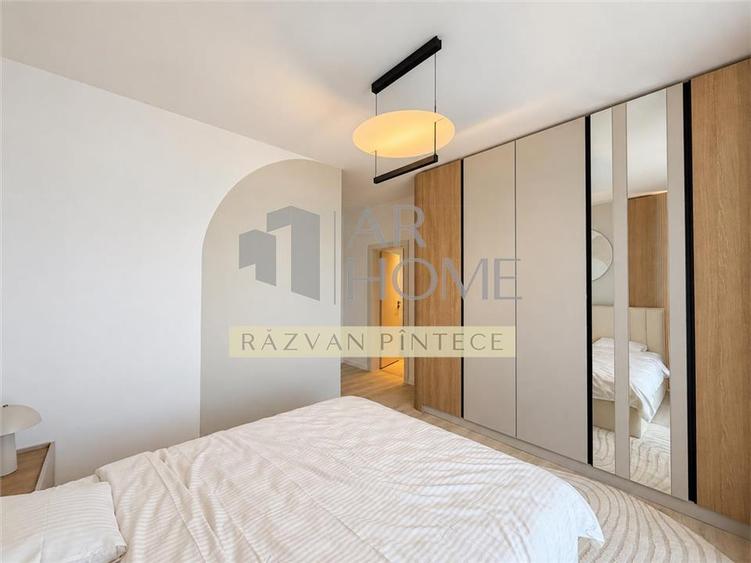 Apartament cu 3 camere decomandat, mobilat în Albert