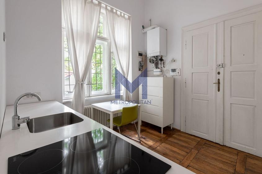 Apartament-galerie la kilometrul zero | 2 camere + mezanin, 2 băi - 15