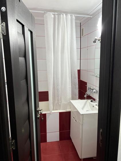 Inchiriez apartament pe termen lung !!! Loc de parcare inclus - 5