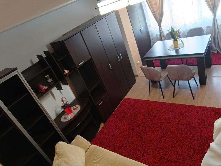 Apartament cu 2 camere decomandat în Tudor