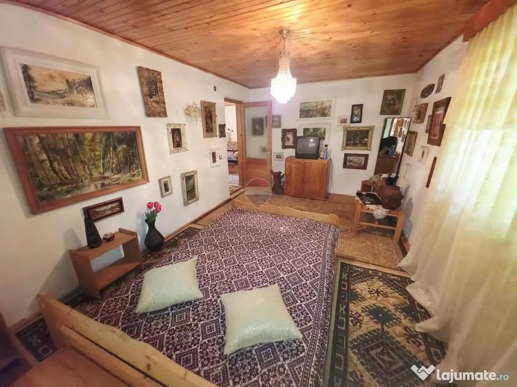 Casă cu 3 camere cu Teren 803 Mp în Bistrița