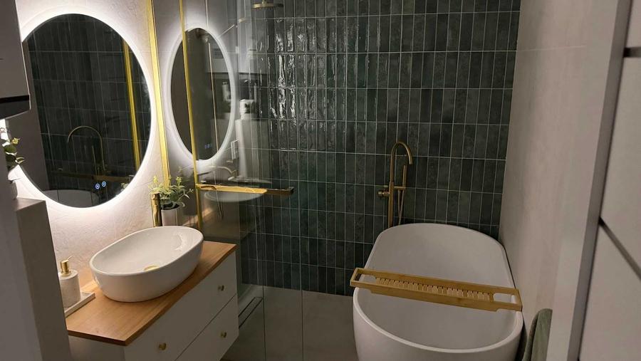 Apartament cu 4 camere semidecomandat în Ștefan cel Mare