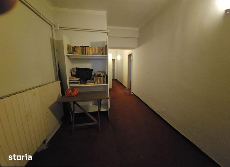 Sala Palatului Cismigiu, centrala, solid, inalt, pivnita&beci, comis 0 - 7