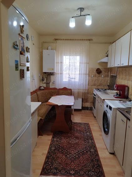 Apartament cu 3 camere, decomandat, de vanzare in Ulmeni, jud. Maramure? - 4