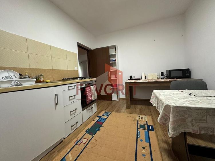 Casă individuală cu 5 camere cu Canalizare în Sânmihaiu German