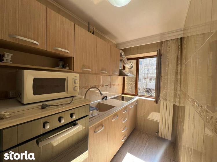 Apartament cu 3 camere, mobilat în Tomis Nord