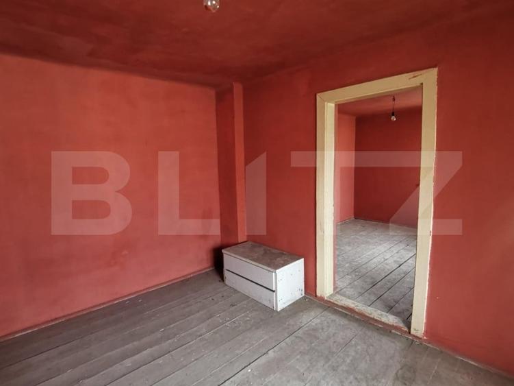 Casă individuală cu 5 camere cu Teren 1624 Mp în Cernele