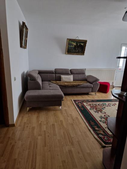 Apartament cu 2 camere decomandat în Voivodeni