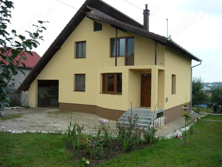 Casă cu 5 camere cu Teren 1193 Mp în Turda