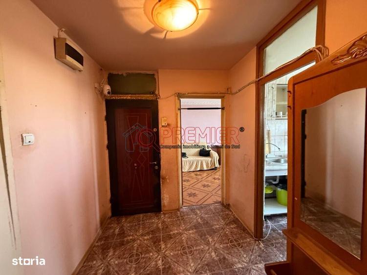 Apartament cu 3 camere decomandat în Berceni — fotografia 1