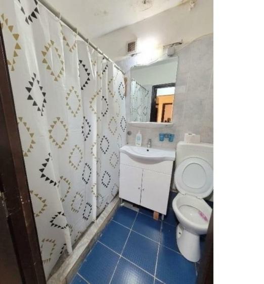 Apartament cu 4 camere decomandat în 1 Decembrie 1918