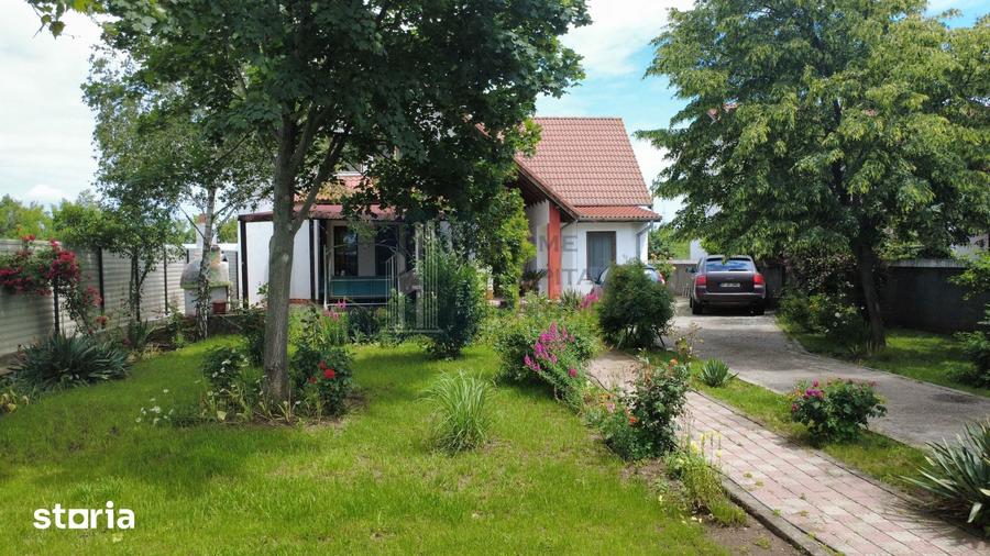 Casă cu 6 camere cu Teren 688 Mp în Nord