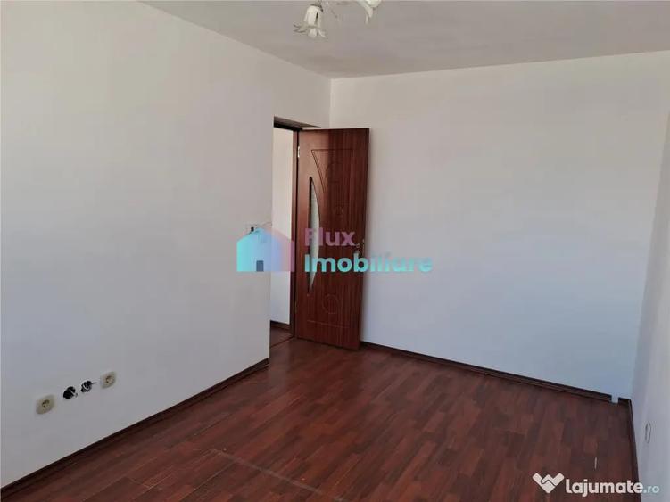 Apartament cu 2 camere nedecomandat în George Enescu