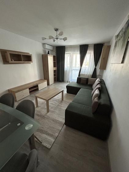 Apartament cu 2 camere decomandat în Parcul Circului