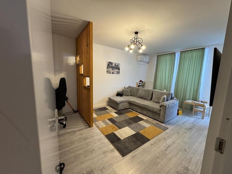 Apartament cu 2 camere decomandat în Central
