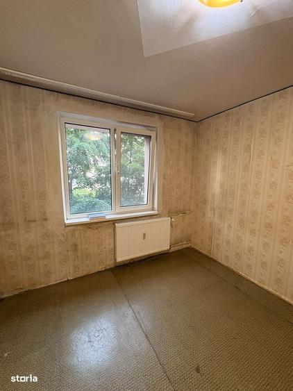 Apartament cu 2 camere decomandat în Crângași