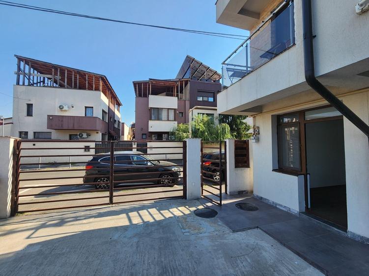 Spatiu comercial 6 min metrou Aparatorii Patriei , AC , TV , boiler , bloc 2024 - 2