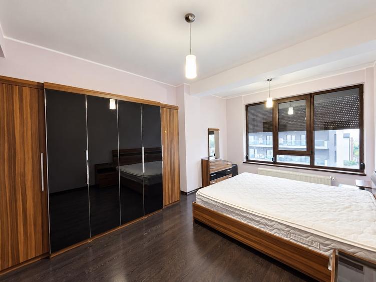 Apartament cu 2 camere decomandat în Faleză
