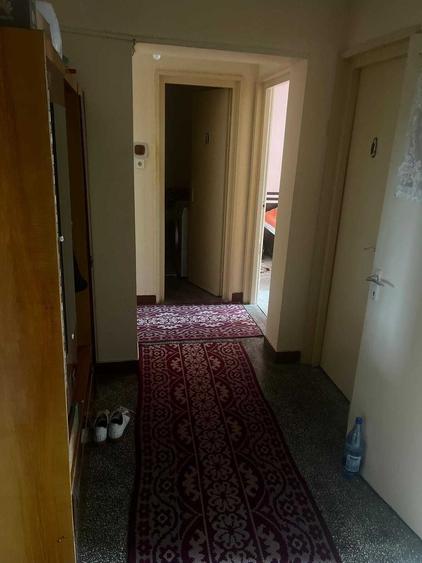 Apartament cu 3 camere decomandat în Săsar