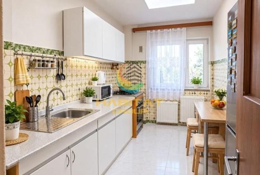 Apartament cu 3 camere semidecomandat în Giurgiului