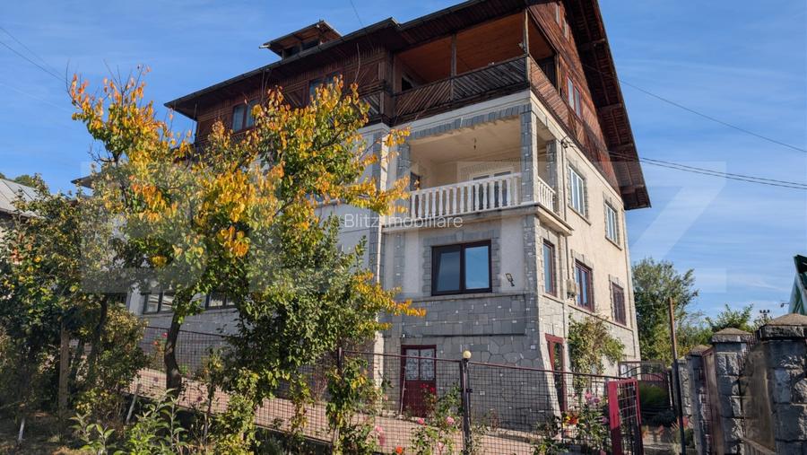 Casă de vânzare, 200 mp, zona Sud - Fieni