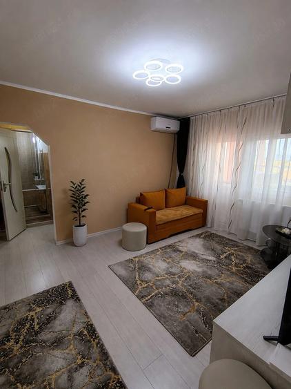 Apartament cu 2 camere semidecomandat în Aurel Vlaicu