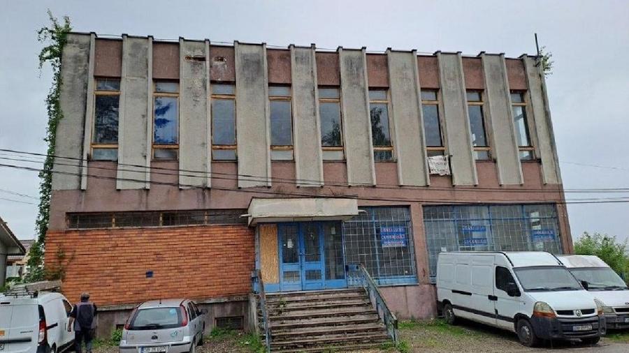 Spațiu comercial, în Voinești