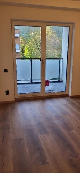 Apartament cu 2 camere decomandat în Săsar