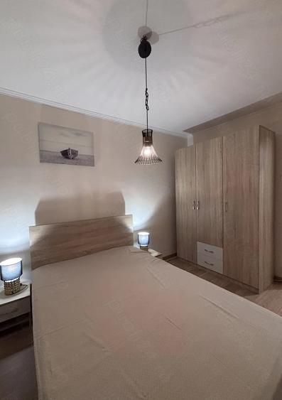 Apartament cu 2 camere decomandat, mobilat în Titan