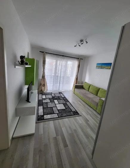 Garsonieră semidecomandată în Gara de Nord