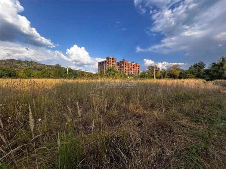 Teren de 9400 mp, în Bocșa