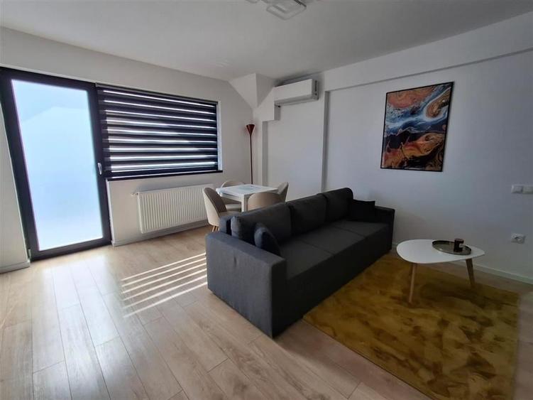 Apartament cu 3 camere semidecomandat în Arhitecților - Calea Cisnădiei