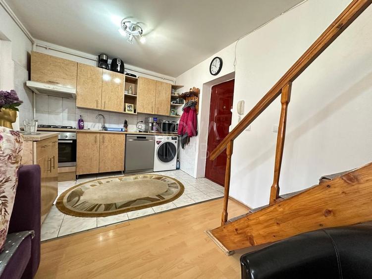 Apartament cu 2 camere semidecomandat, mobilat în Vasile Aaron