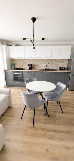 Apartament cu 2 camere semidecomandat în Dâmbul Rotund