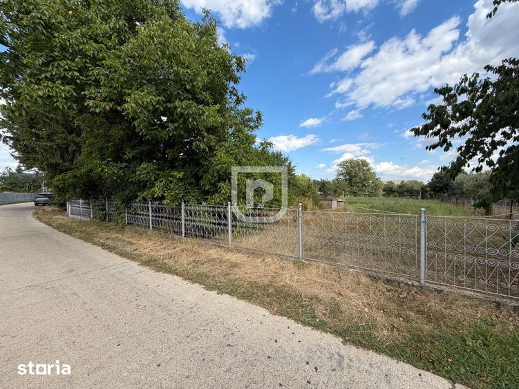 Casă cu 3 camere cu Teren 1600 Mp în Cornu Luncii