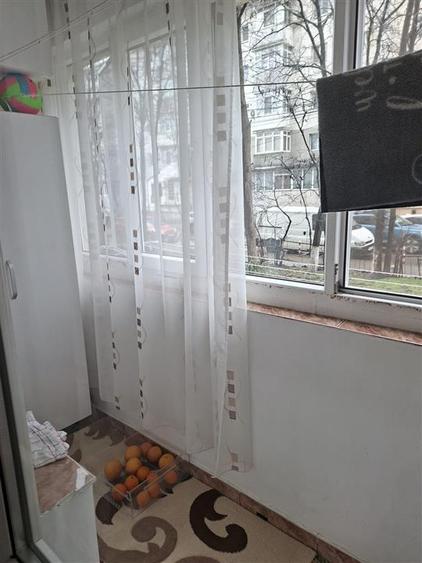 Apartament cu 3 camere decomandat în Mircea cel Bătrân