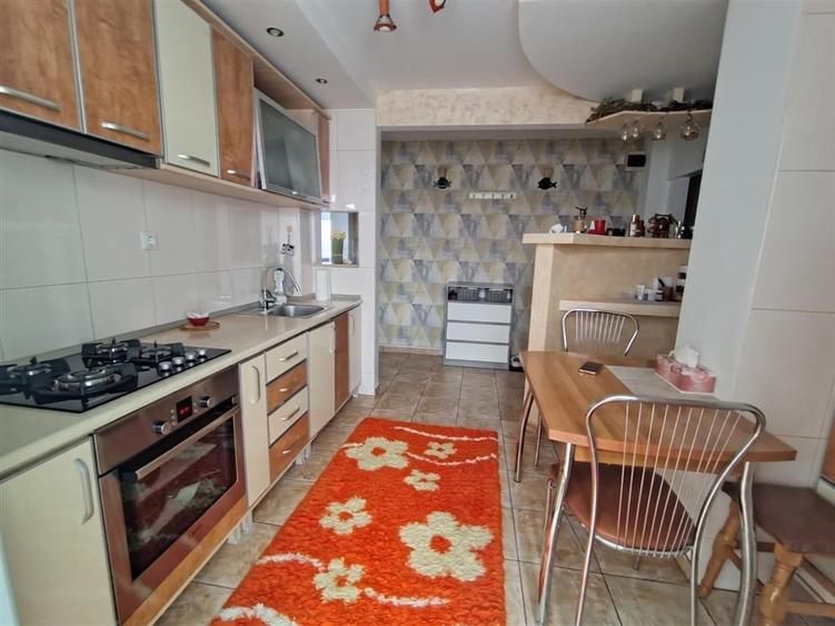 Apartament cu 2 camere decomandat, mobilat în Burdujeni