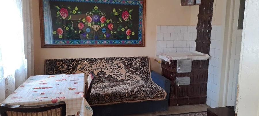 Casă cu Teren 700 Mp în Teiu