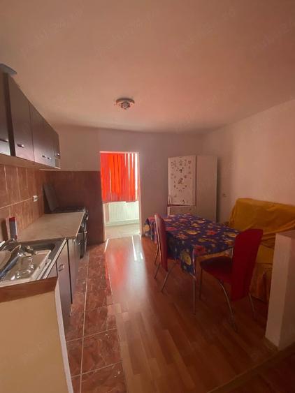 Apartament cu 2 camere semidecomandat în Zorilor