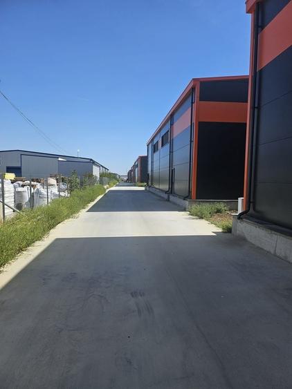 Spațiu industrial, de 585 mp, în Est