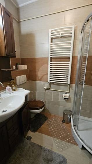 Apartament cu 4 camere decomandat, mobilat în Zorilor