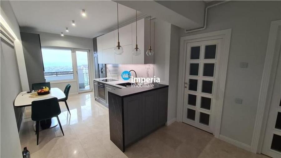 Apartament cu 3 camere decomandat în Copou